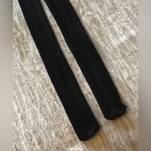 🖤🖤 Black Mondor Girl’s Dance Tights Size 6-10 🖤🖤 - Picture 3 of 4